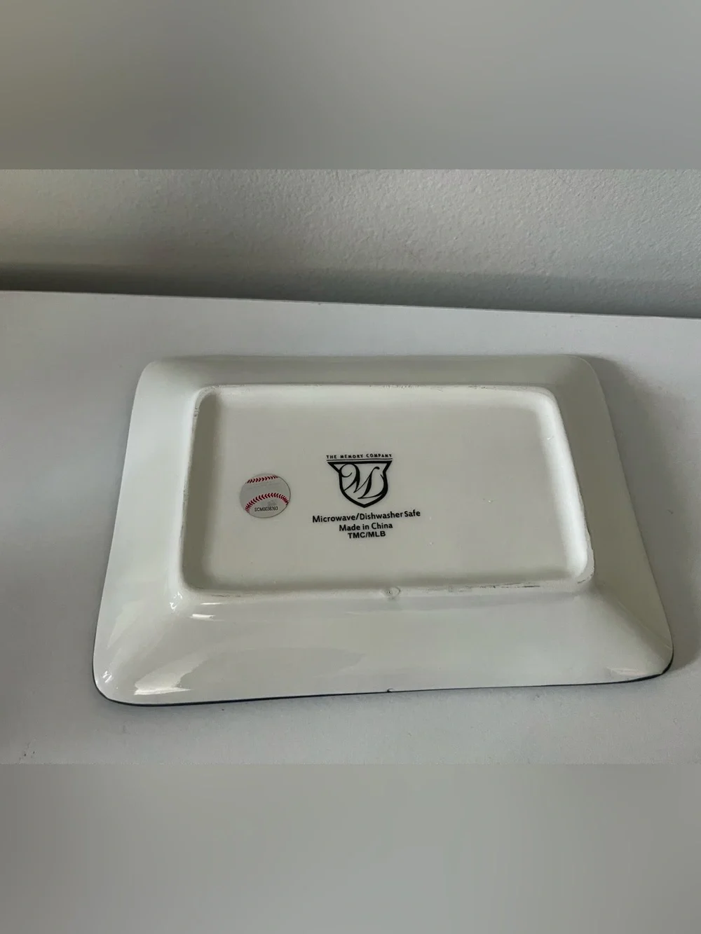 Atlanta Braves Margaritaville Floral Serving Tray - White, Navy & Red Homedecor - Picture 3 of 3